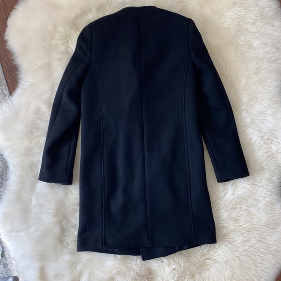 Women’s wool coat gently worn still in great condition. Black with gold Zippers. - Picture 8 of 8